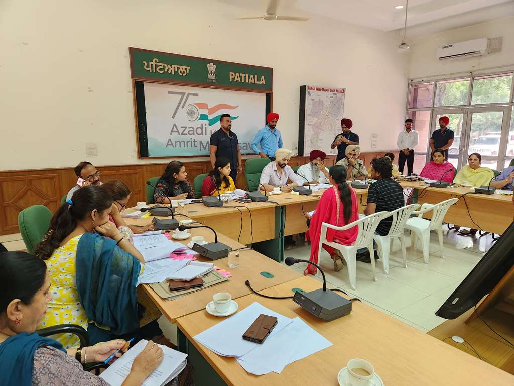 Complaints are being resolved by going to every district: Chandrashwar Singh Mohi